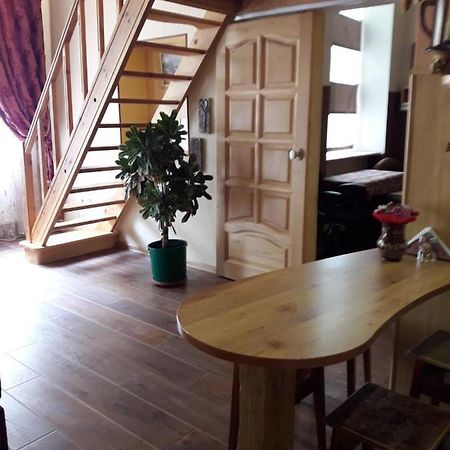 Apartment Na Shevchenka 3 Lviv Exteriör bild