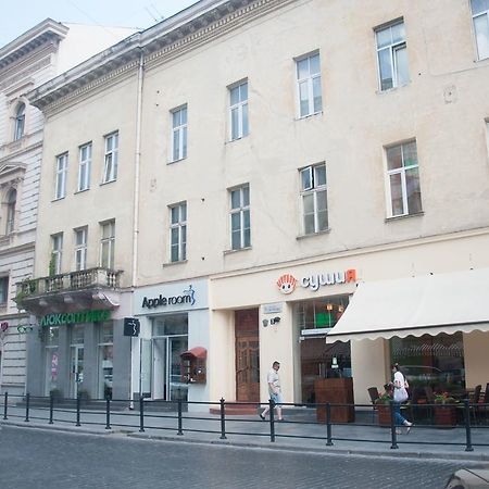 Apartment Na Shevchenka 3 Lviv Exteriör bild