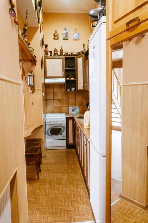 Apartment Na Shevchenka 3 Lviv Exteriör bild