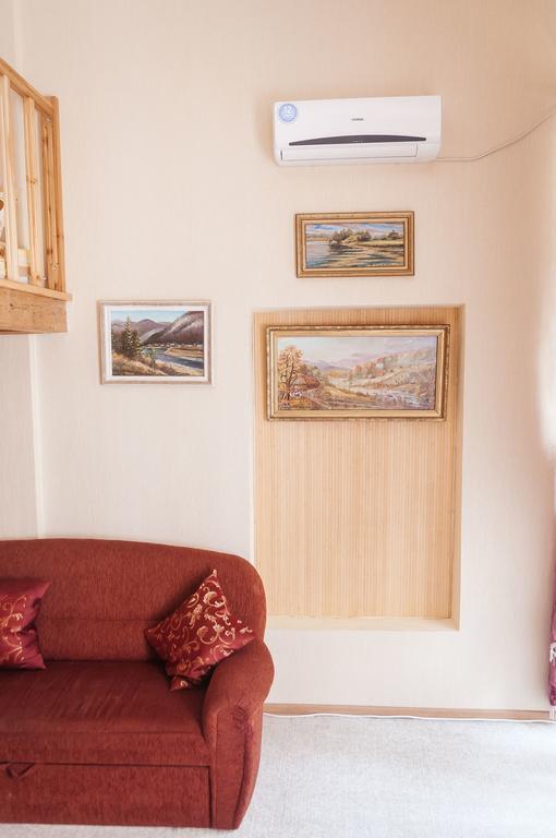 Apartment Na Shevchenka 3 Lviv Exteriör bild